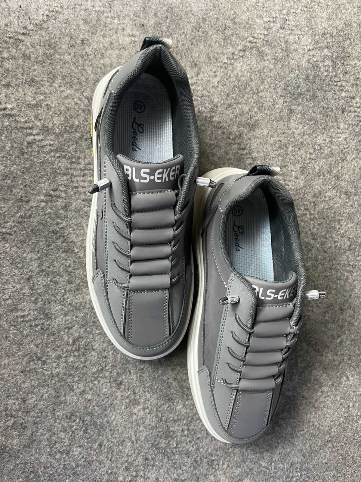 GRRGGEER Premium Beige Sneaker